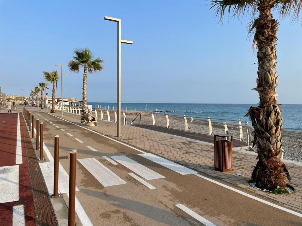 Appartamento Villa Rita A 100 M Dal Mare! ヴァッレクロージア エクステリア 写真